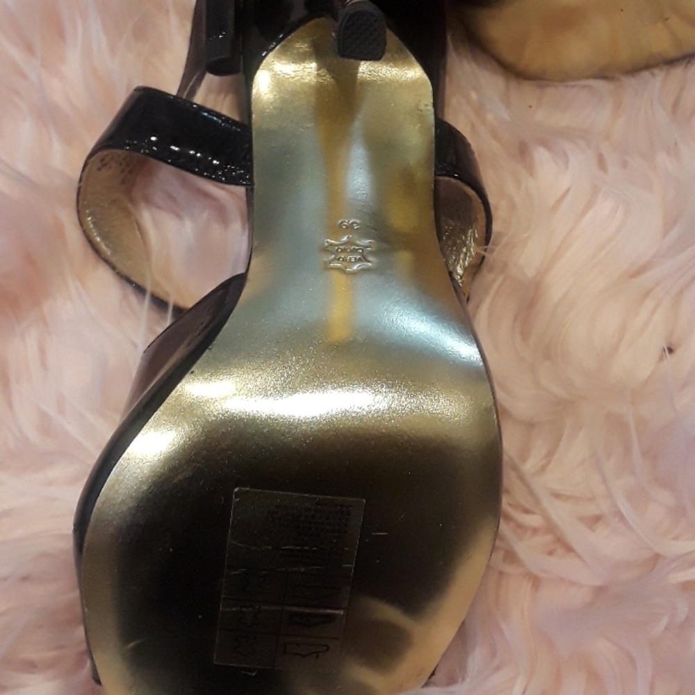 Versace black patent  pumps - Picture 2 of 4